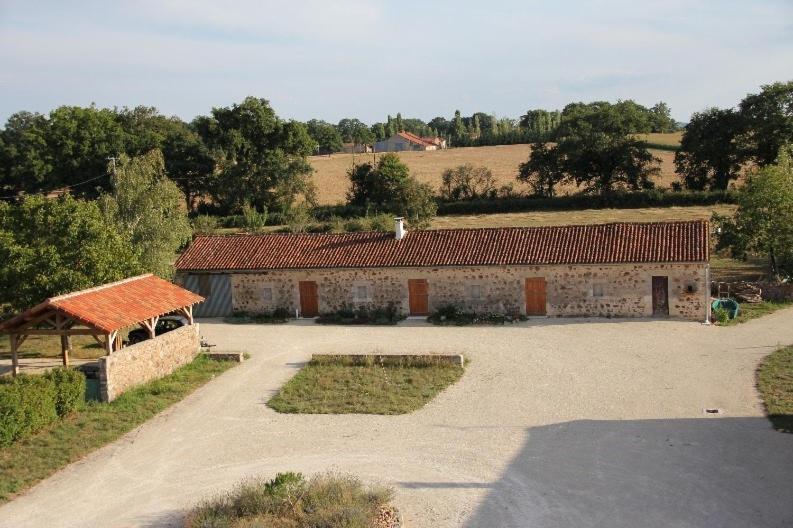 Gite Val Des Pres Villa Millac  Exterior photo
