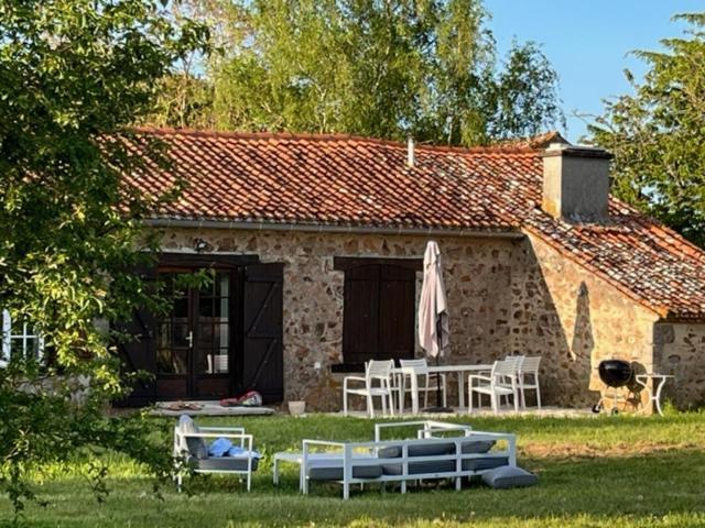 Gite Val Des Pres Villa Millac  Exterior photo
